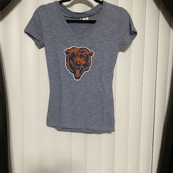 NFL Team Apparel Chicago Bears v neck t-shirt - Picture 1 of 4